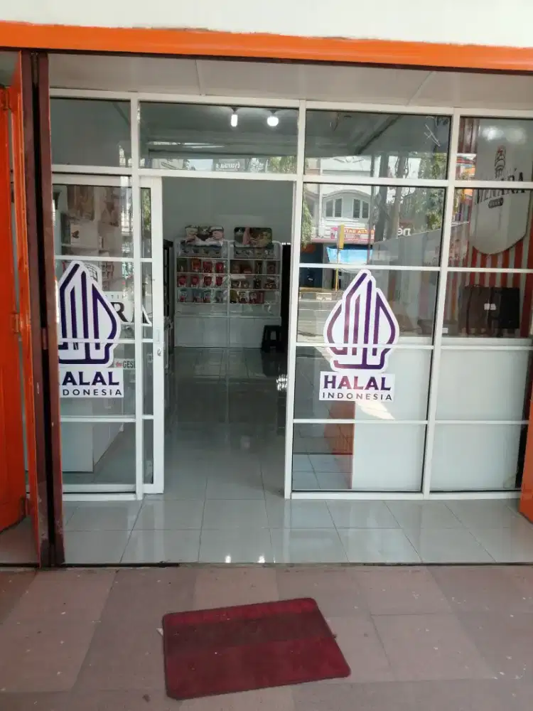 Pintu sekat partisi kaca