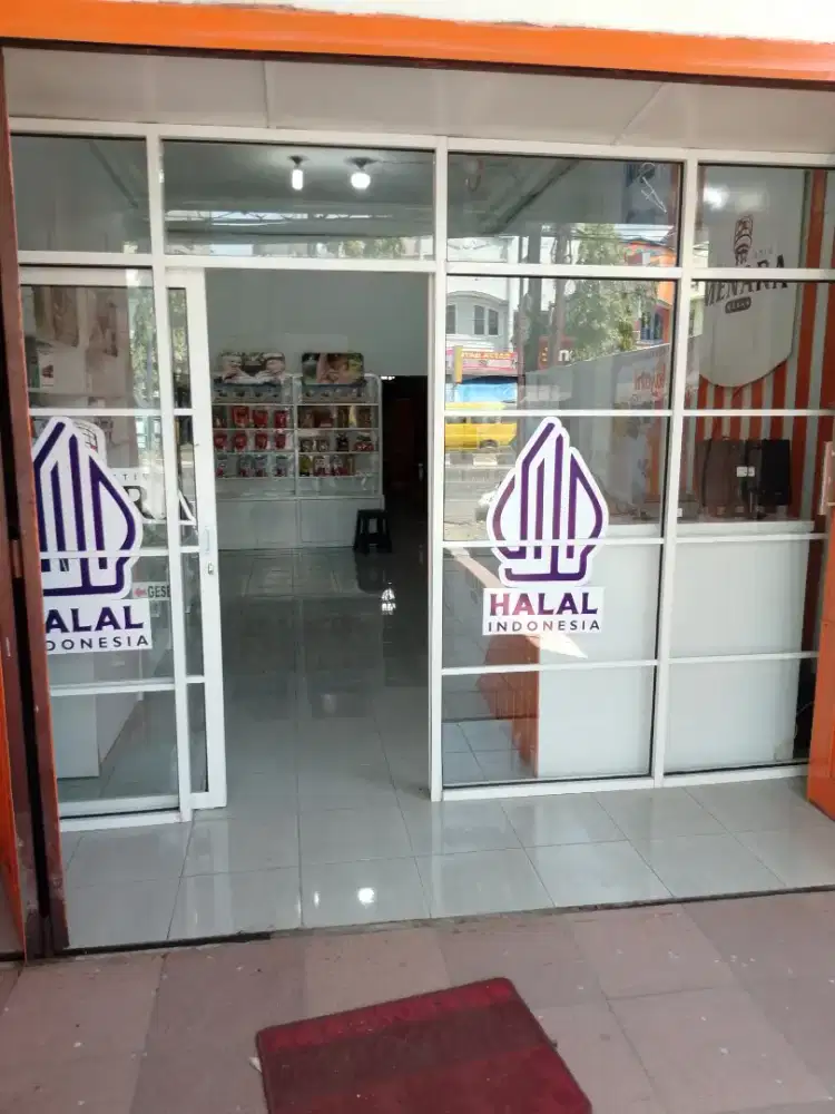 Pintu sekat partisi kaca