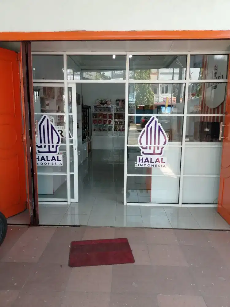 Pintu sekat partisi kaca