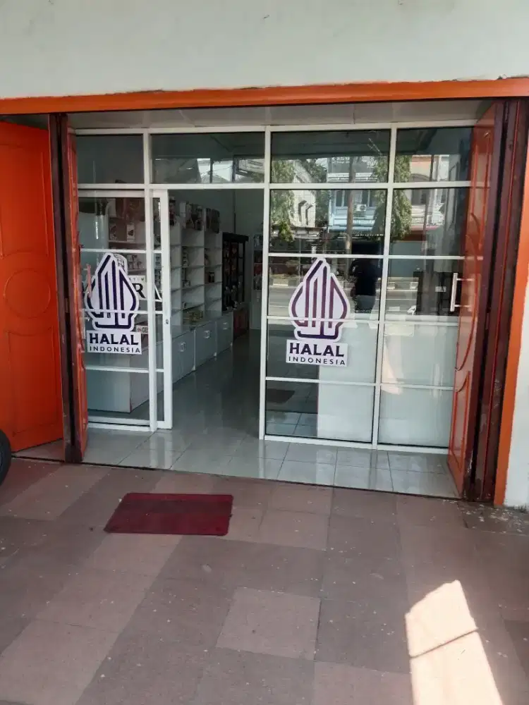 Pintu sekat partisi kaca