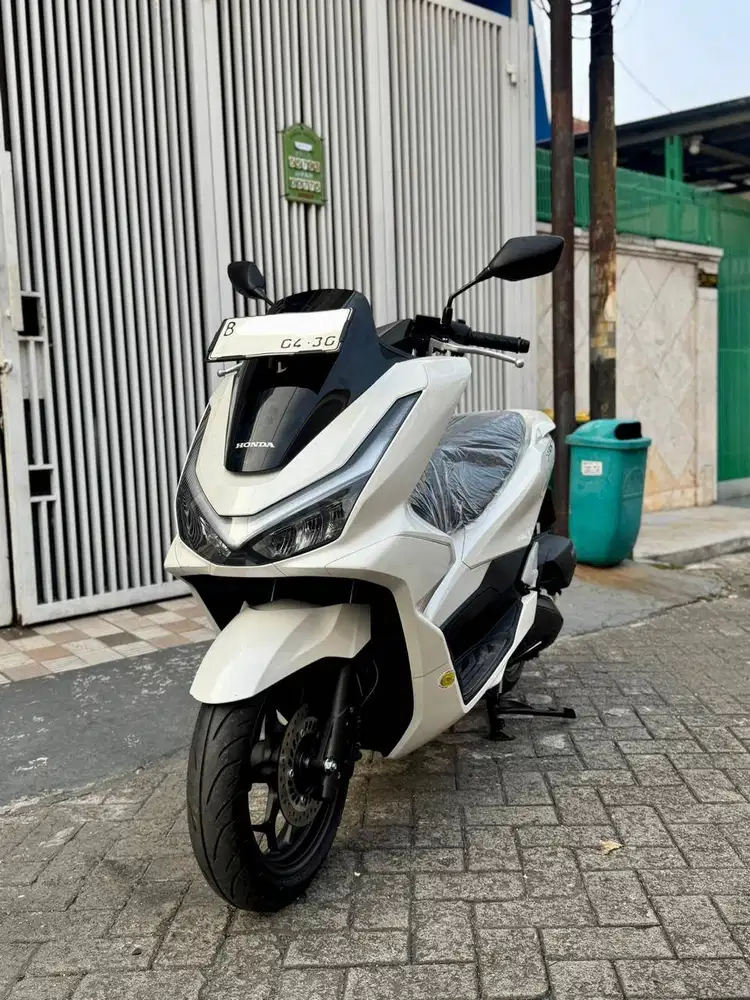 KM 25 KILO! ASLI PCX 160 CBS TH 2025 NOT 2024 BLN 4