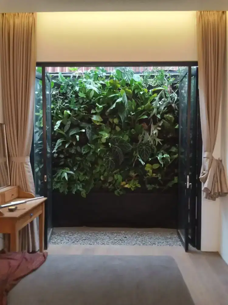 Vertical garden