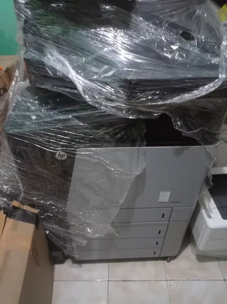 DIJUAL Printer hp laserjet colour 880 mfp