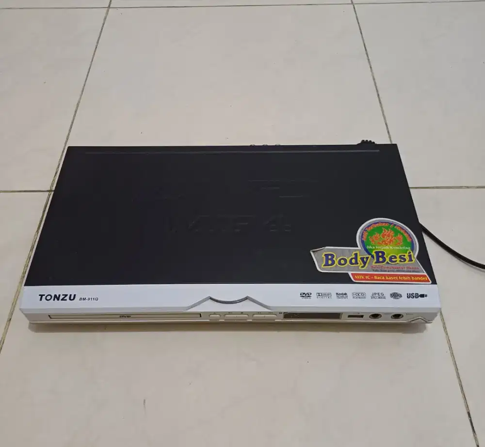 DVD Player TONZU ( BEKAS )