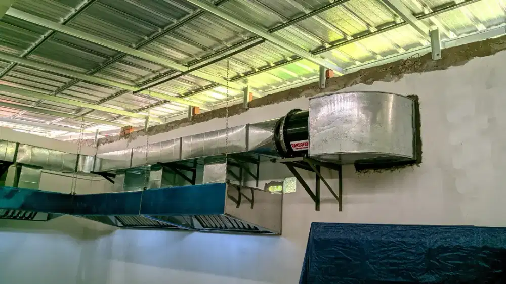 Hood dan Ducting Exhaust dapur MBG