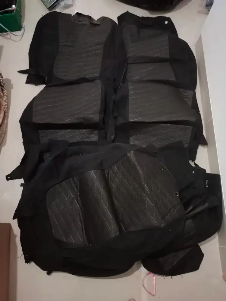 Sarung jok mobil xpander cross