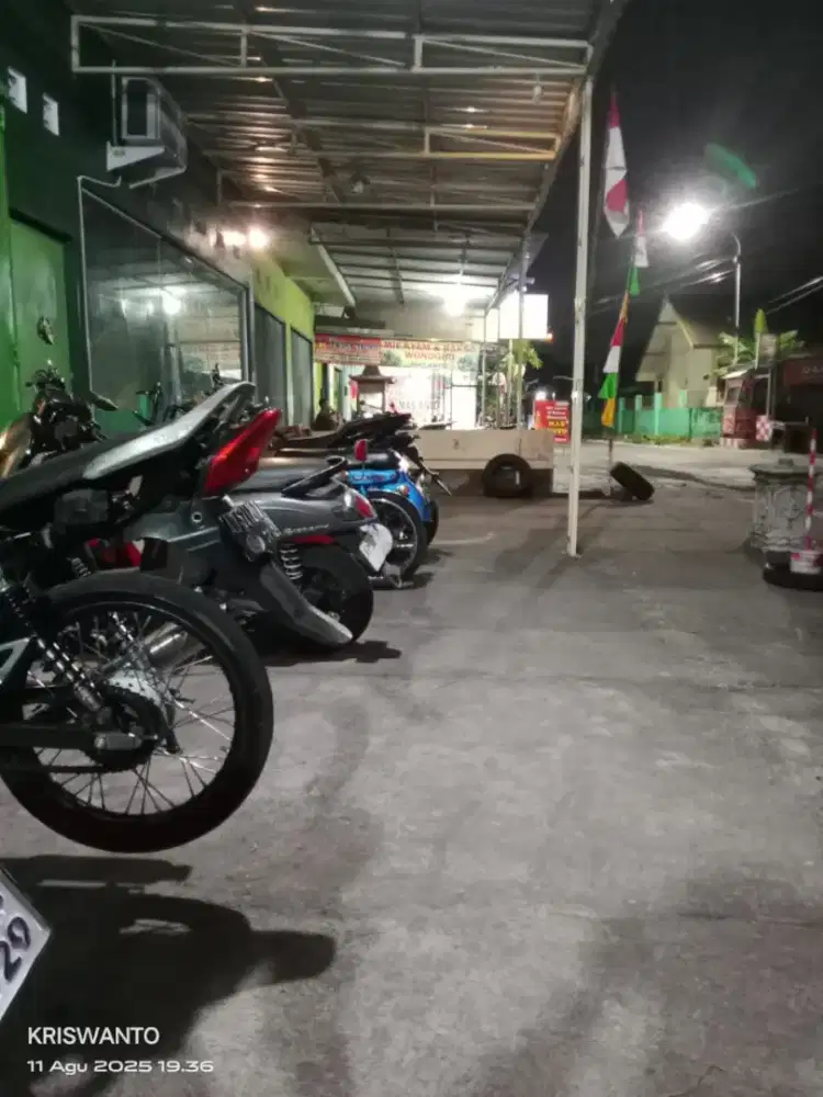 Disewakan tempat usaha dan rumah di Purwomartani Kalasan