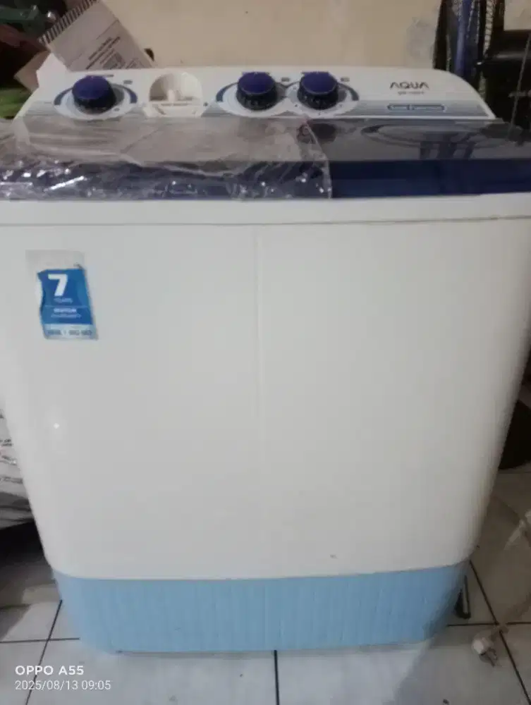 Mesin cuci bekas merk Aqua