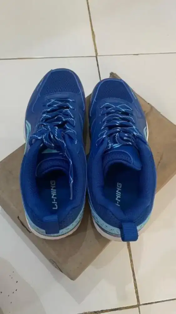 Sepatu Badminton Unisex