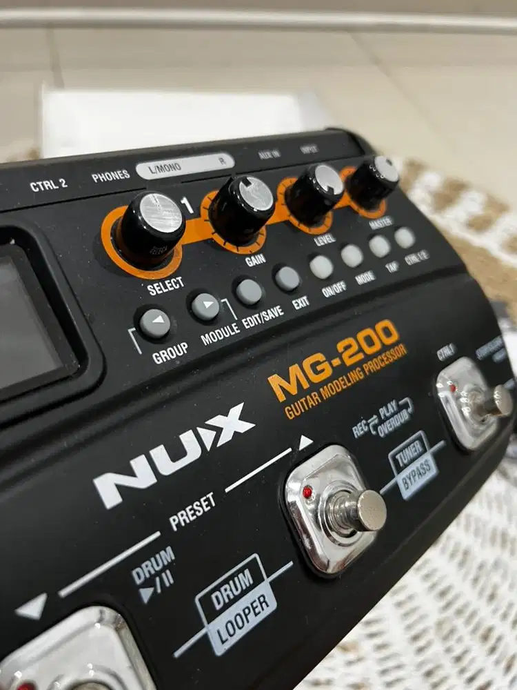 Efek Gitar NUX MG200