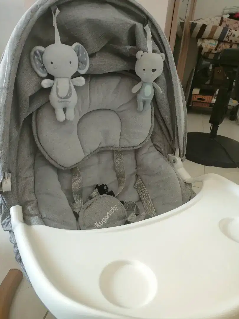 BouncerSugarBabyHugMeK-SeriesAutomaticBabySwingChairWithTableBouncer