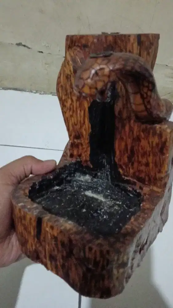 Asbak unik berkarakter tempat buhur