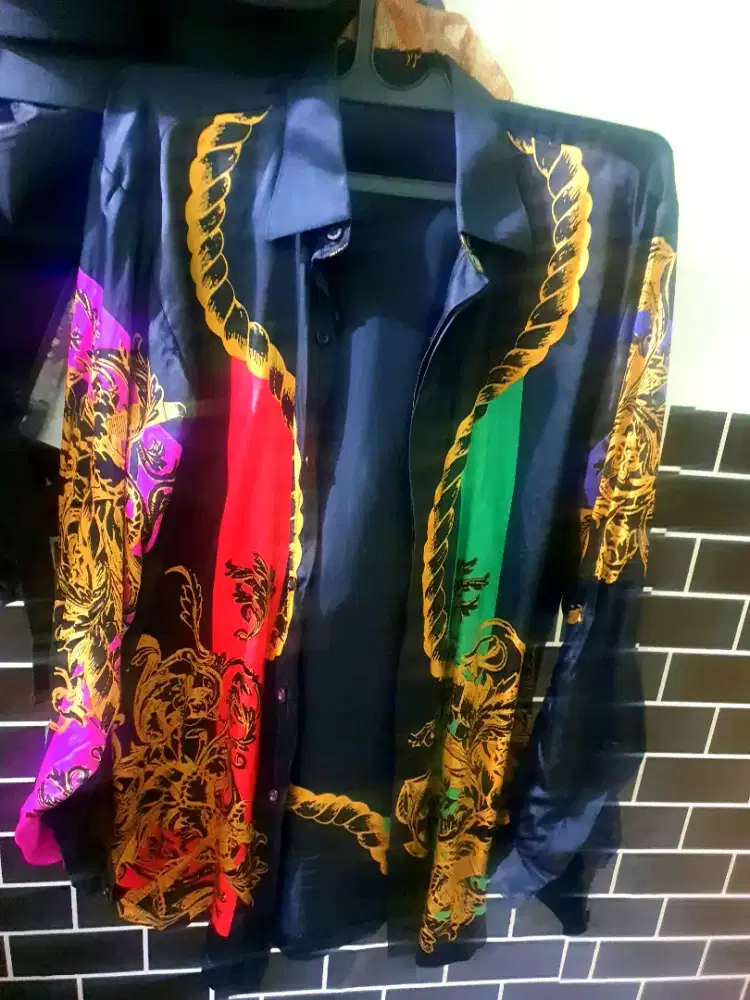 Kemeja limited motif