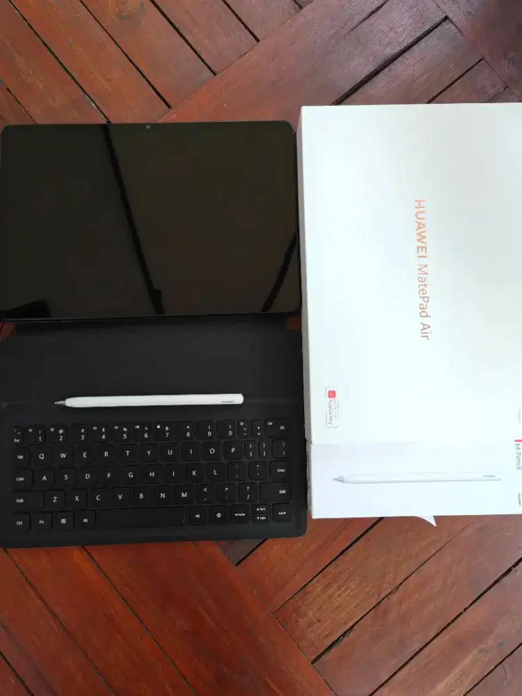 Huawei Matepad Air + keyboard pencil 8/128gb