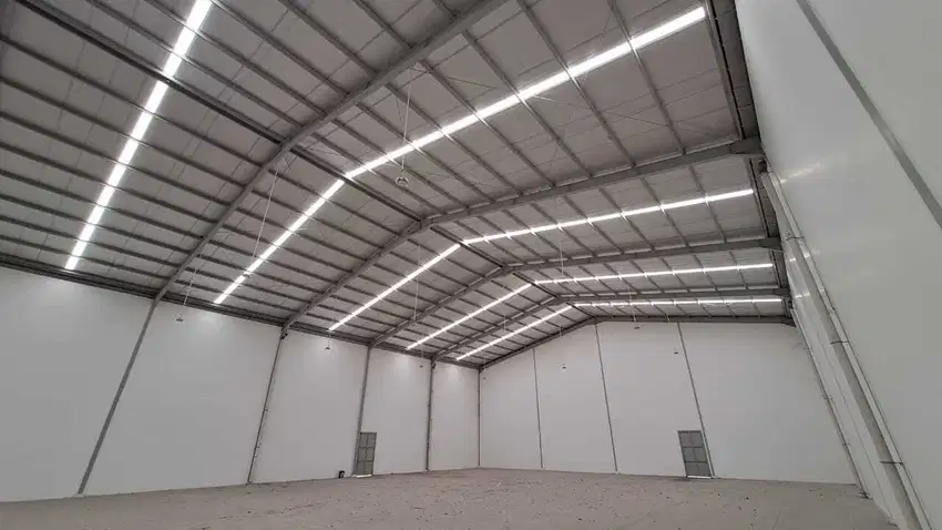 DI SEWAKAN GUDANG INDUSTRI PRODUKSI 3000 METER  DI LIPPO CIKARANG