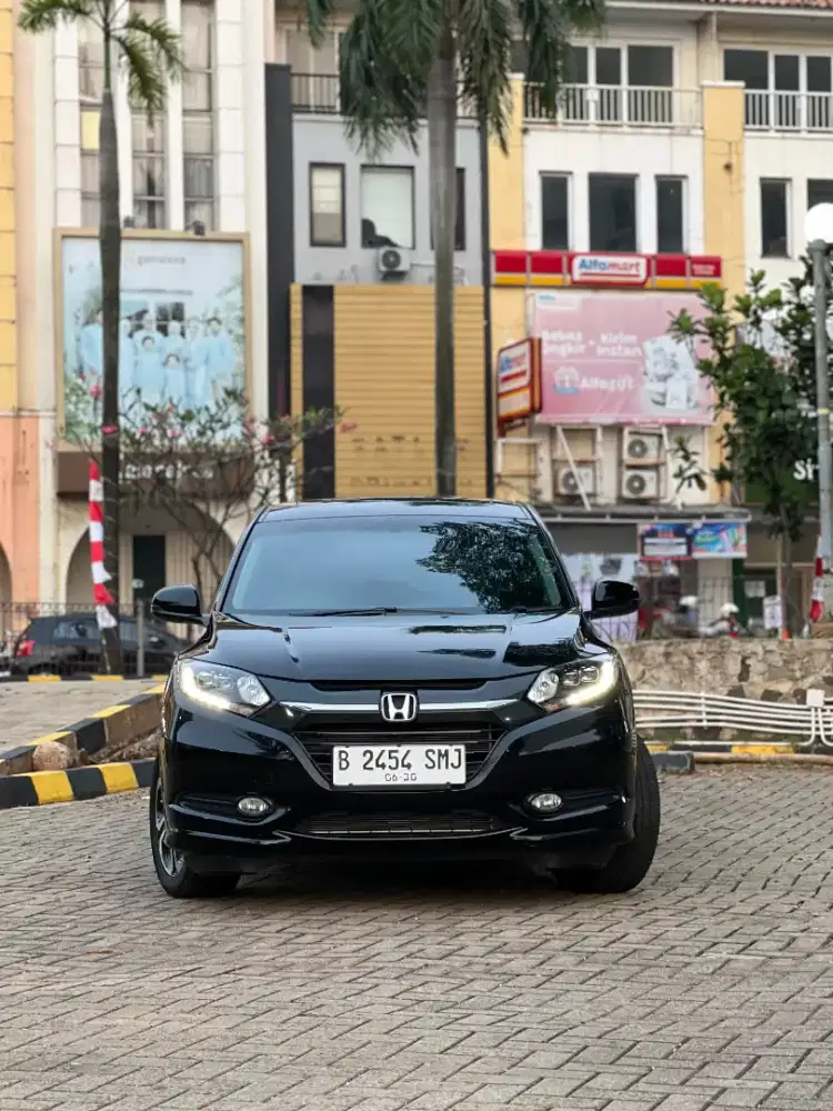 Honda HRV Prestige Matic 2015 Hitam