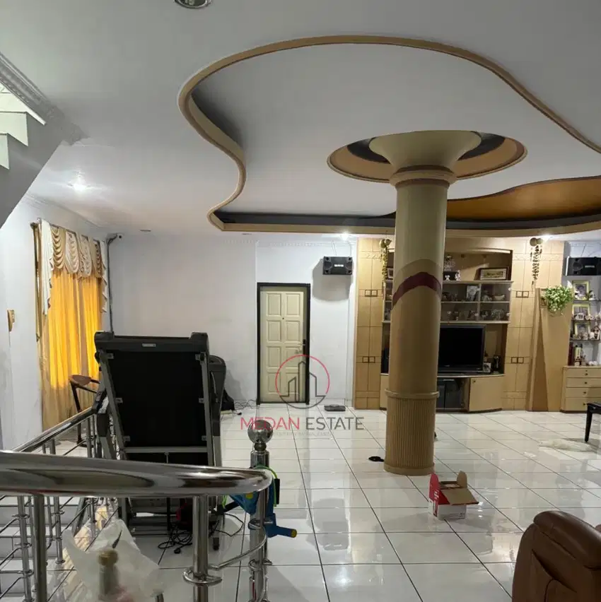 Dijual Villa Jl. Sewindu