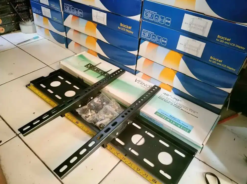 Bracket tv 14 sampai 85 inch bisa sama pasang