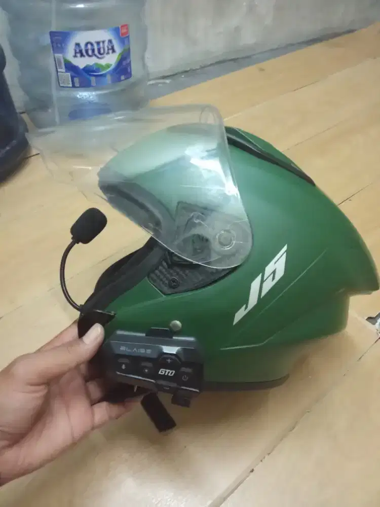 Helm half face MLA J5 + Intercome keadaan masih bagus
