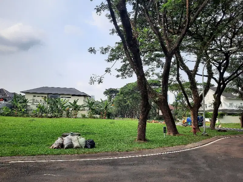 Dijual Kavling di Komplek Taman Golf, Lippo Karawaci, Hoek 1132m2
