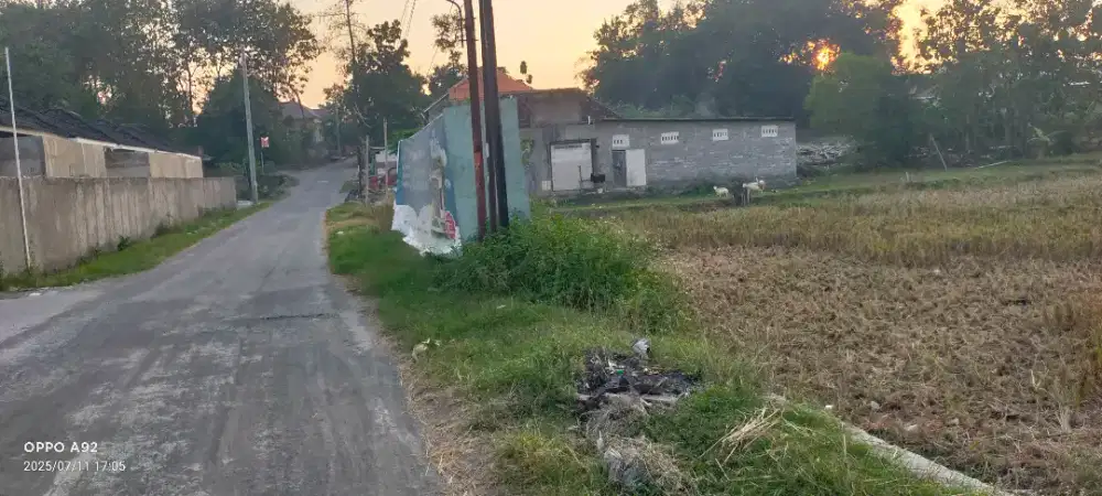 Jual tanah zona kuning lokasi Jatikuwung luas 5700m hrg 600rb/m nego