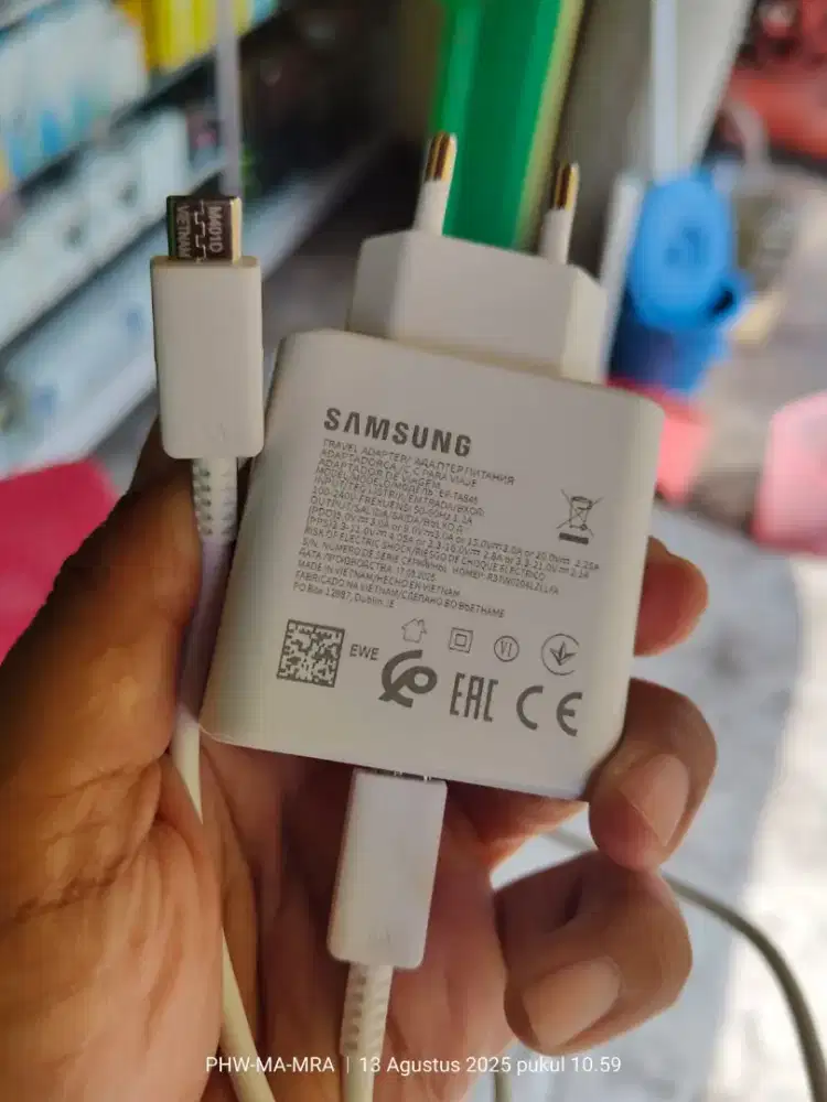 Charger Original Samsung 45watt ( SUPER FAST CHARGING )
