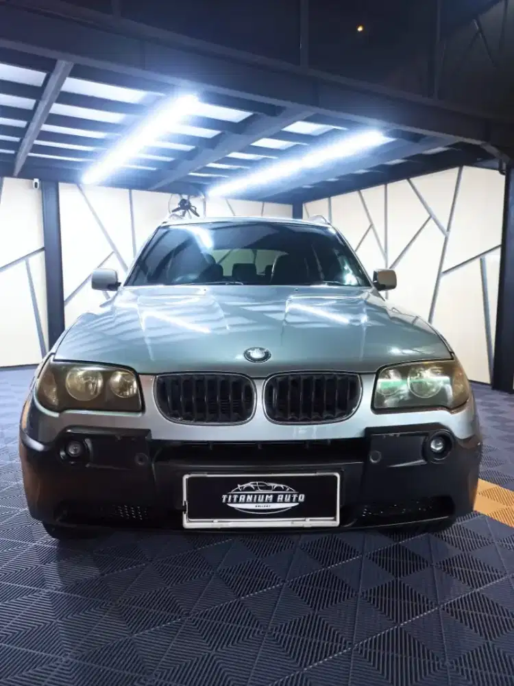 BMW X3 3.0 E84 2004