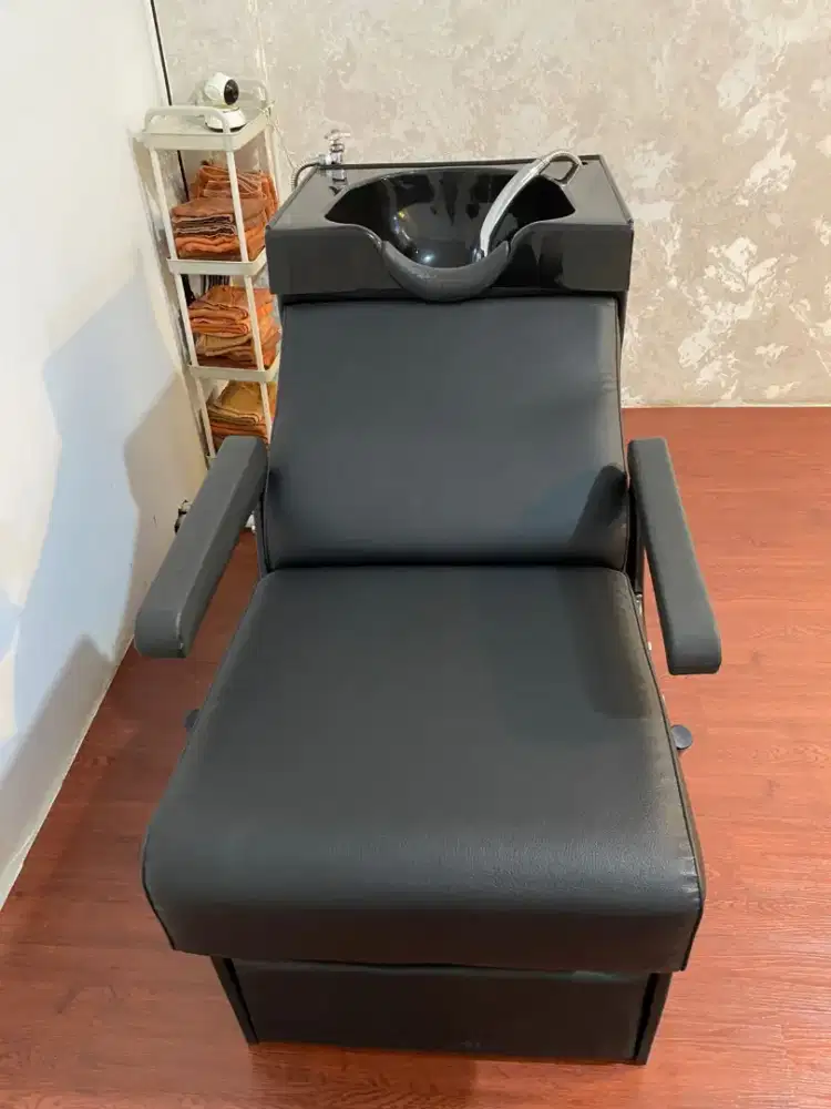 Dijual Bangku Keramas Barbershop/Salon