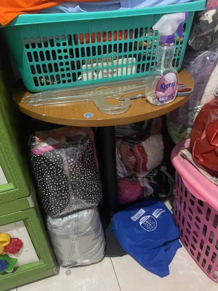 Meja kafe makan informa