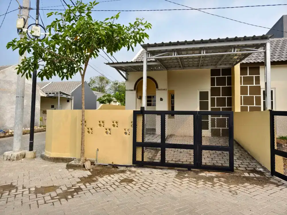 SEWA RUMAH ROYAL EMRAN  RESIDENCE KEDAMEAN GRESIK