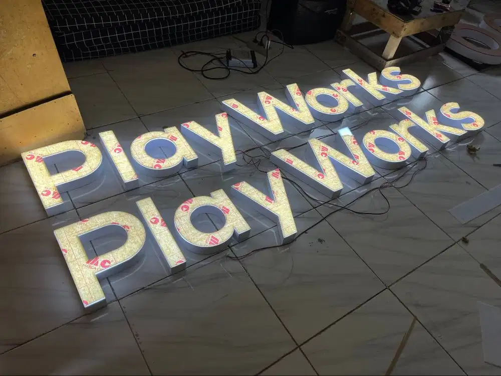 Jasa Huruf Timbul dan Neon Box Dayatama Advertising