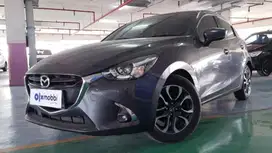 Mazda 2  1.5 R Skyactiv Bensin-AT 2018 Abu-Abu