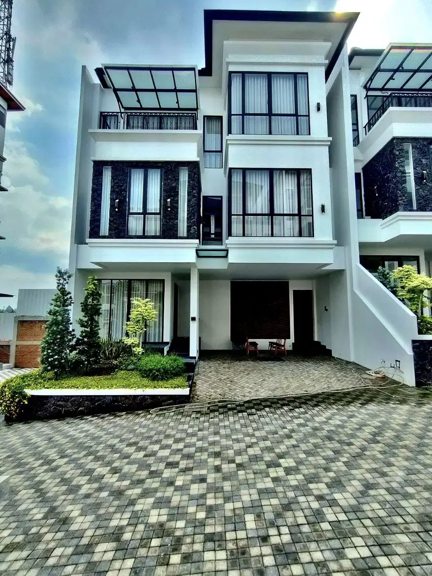 DD245 Rumah Mewah Full Furnished Lebak Bulus Jakarta Selatan