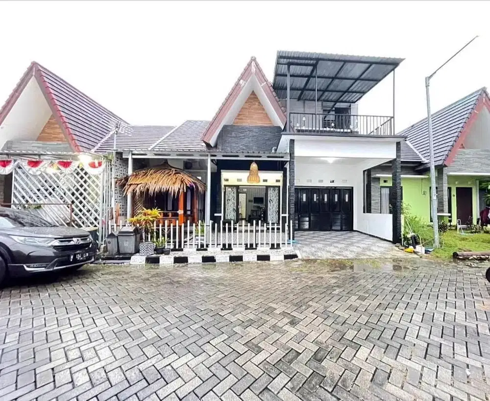 33jt pertaun dikontrakin,isi lengkap cukup bawa baju aja tanpa ribet