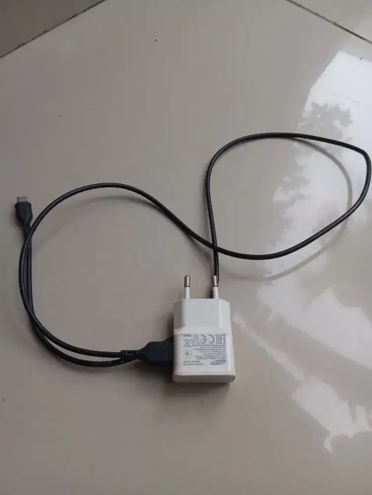 Charger bekas HP samsung j1