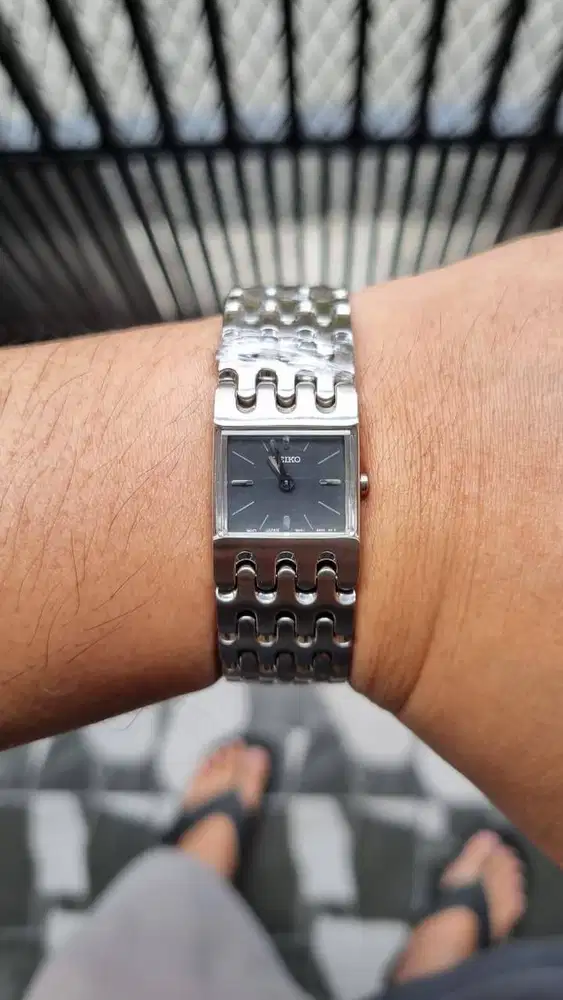 SEIKO Ladies Grey Dial Quartz