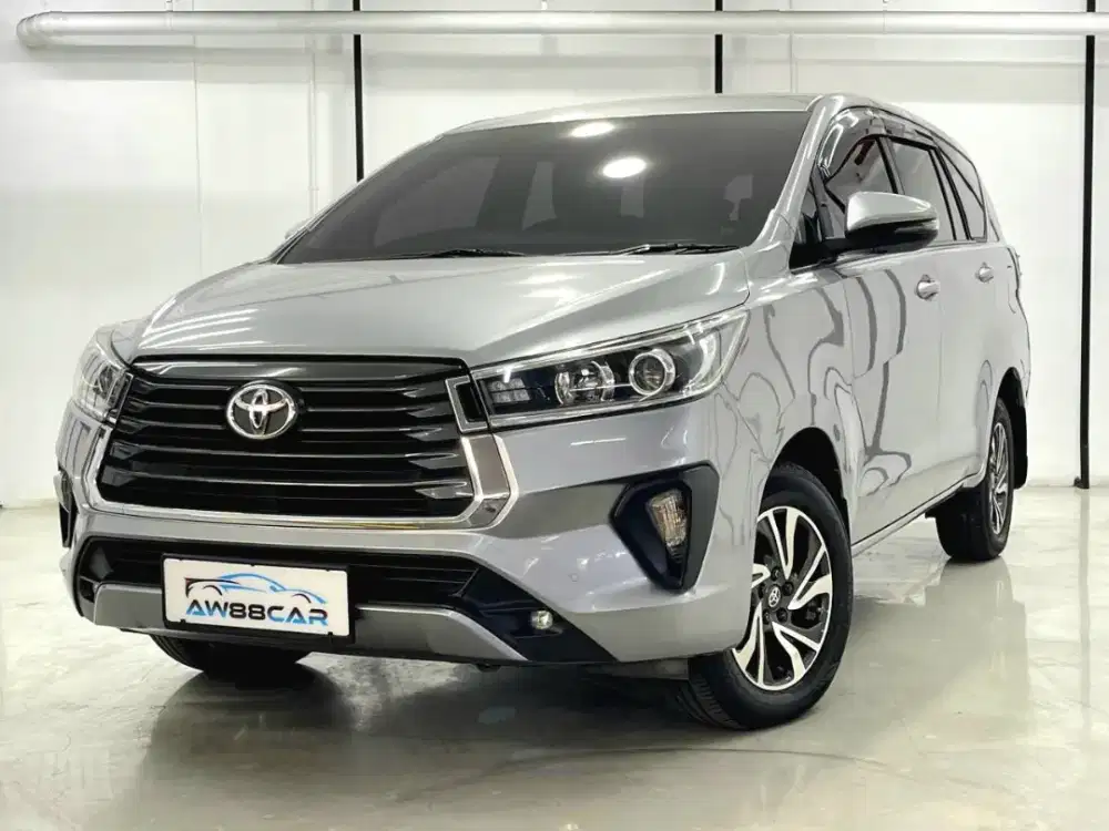 [ Km 50rb ] Toyota Kijang Innova Reborn 2.4 V Diesel AT 2022 Silver