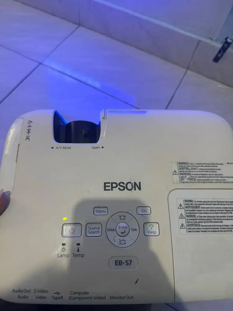 Proyektor epson s7