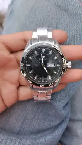 Jam tangan Swiss Army
