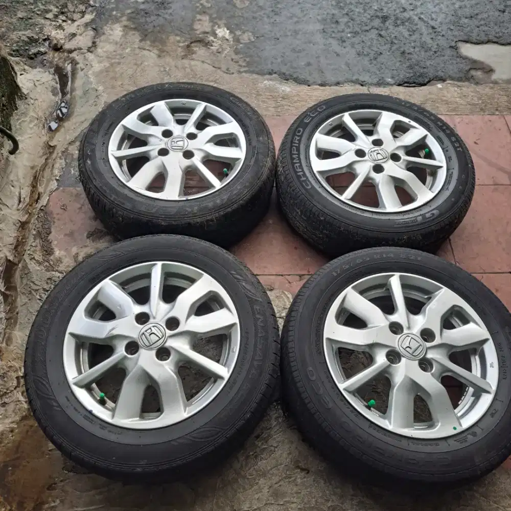 Brio velg mobil honda brio ring 14