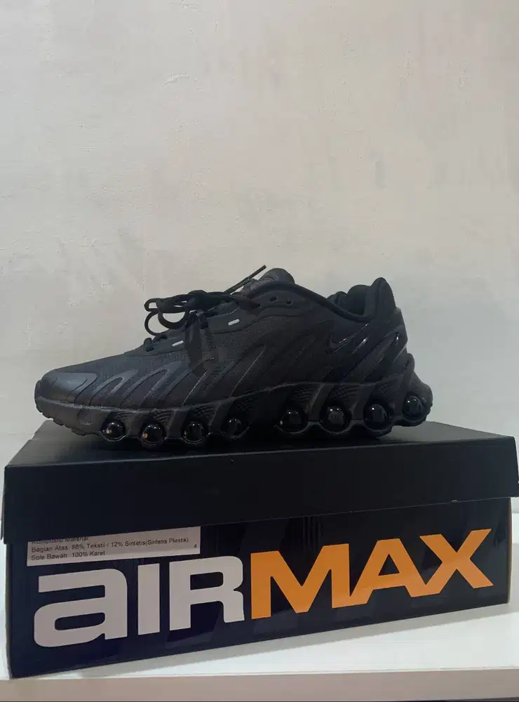 Nike Air Max DN8 Size US 9 / Euro 42.5 VVNDS