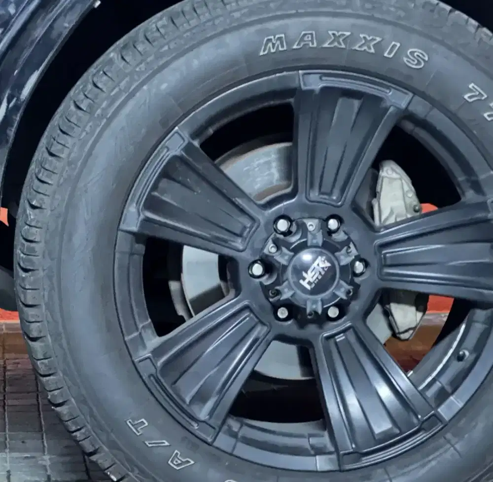 Velg HSR Fortuner Pajero R20 ban 275 55 20 Maxxis