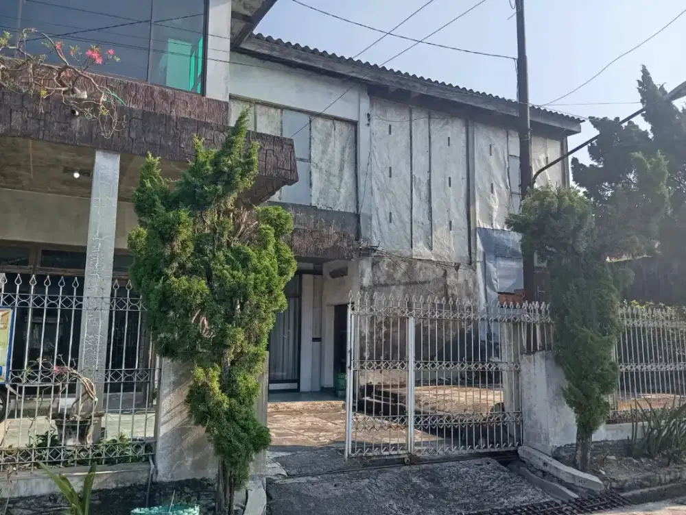 Jual rumah lokasi perumnas mojo9 luas 243mtr harga 1,2Milyad nego
