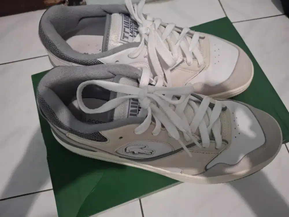 Sneakers Pria Lacoste