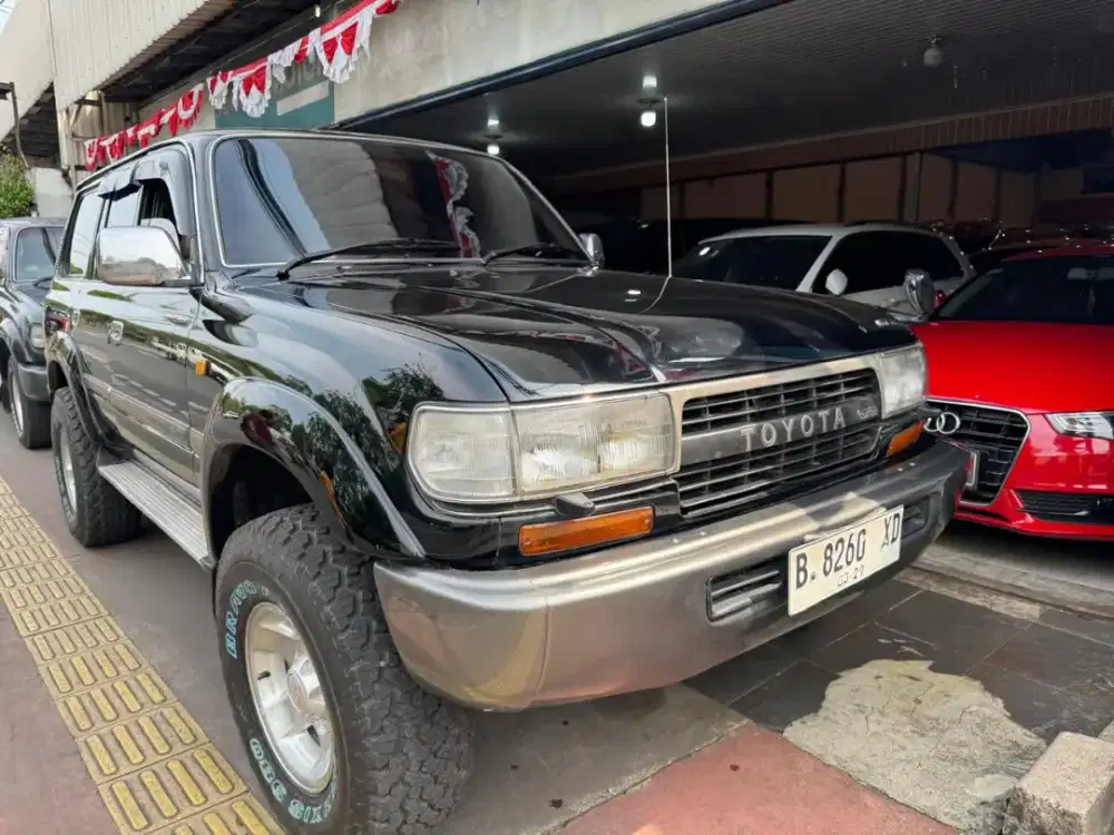 Toyota landcruiser VX80 diesel sunroof th 1997 MT