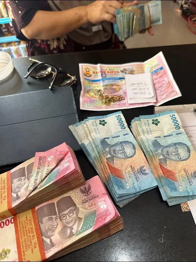 TERIMA JUAL EMAS DAN BERLIAN COD