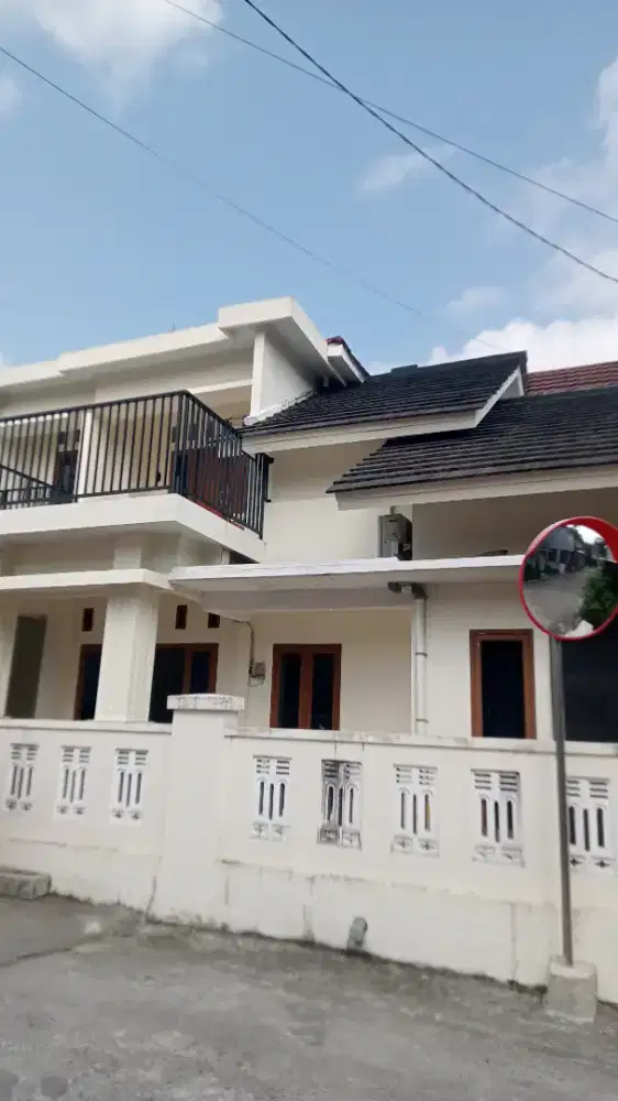 Jual cepat rumah cantik SHM siap huni