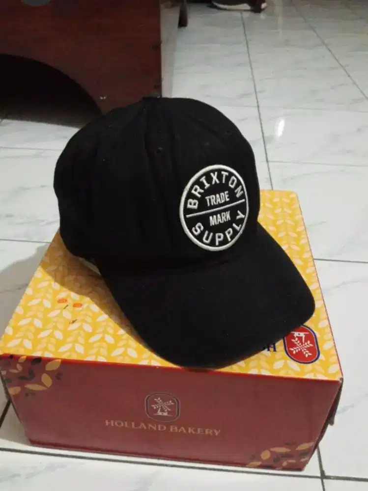 Topi brixton original simple cap not eiger levis