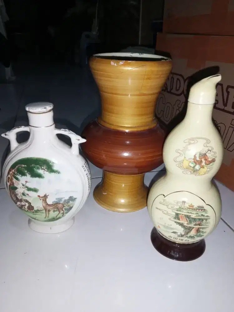 Antik botol dan vas 3brg 200rb