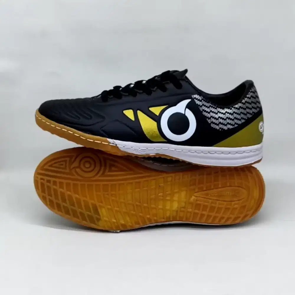 Sepatu futsal SPECS dan ortuseigt (KIRIM COD)